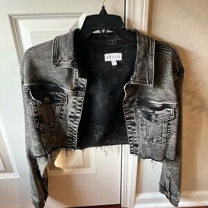 CELLO Women's Distressed Cropped Denim Jacket in Washed Black Size Small